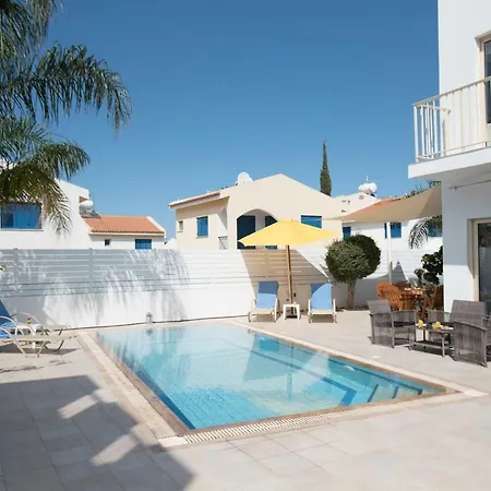 Pomelo וילה פרוטאראס