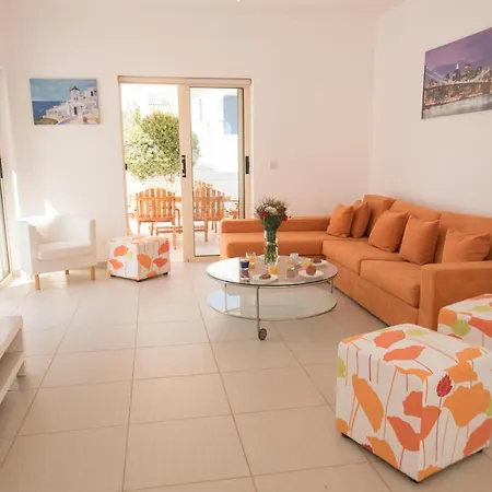 Villa Pomelo Protaras