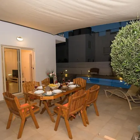 Villa Pomelo Protaras