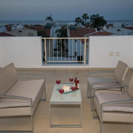 Pomelo Villa Protaras