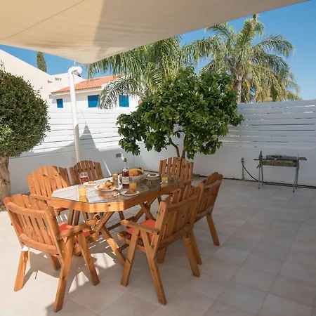 Villa Pomelo
