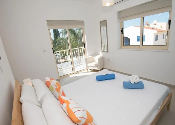 Pomelo Villa *